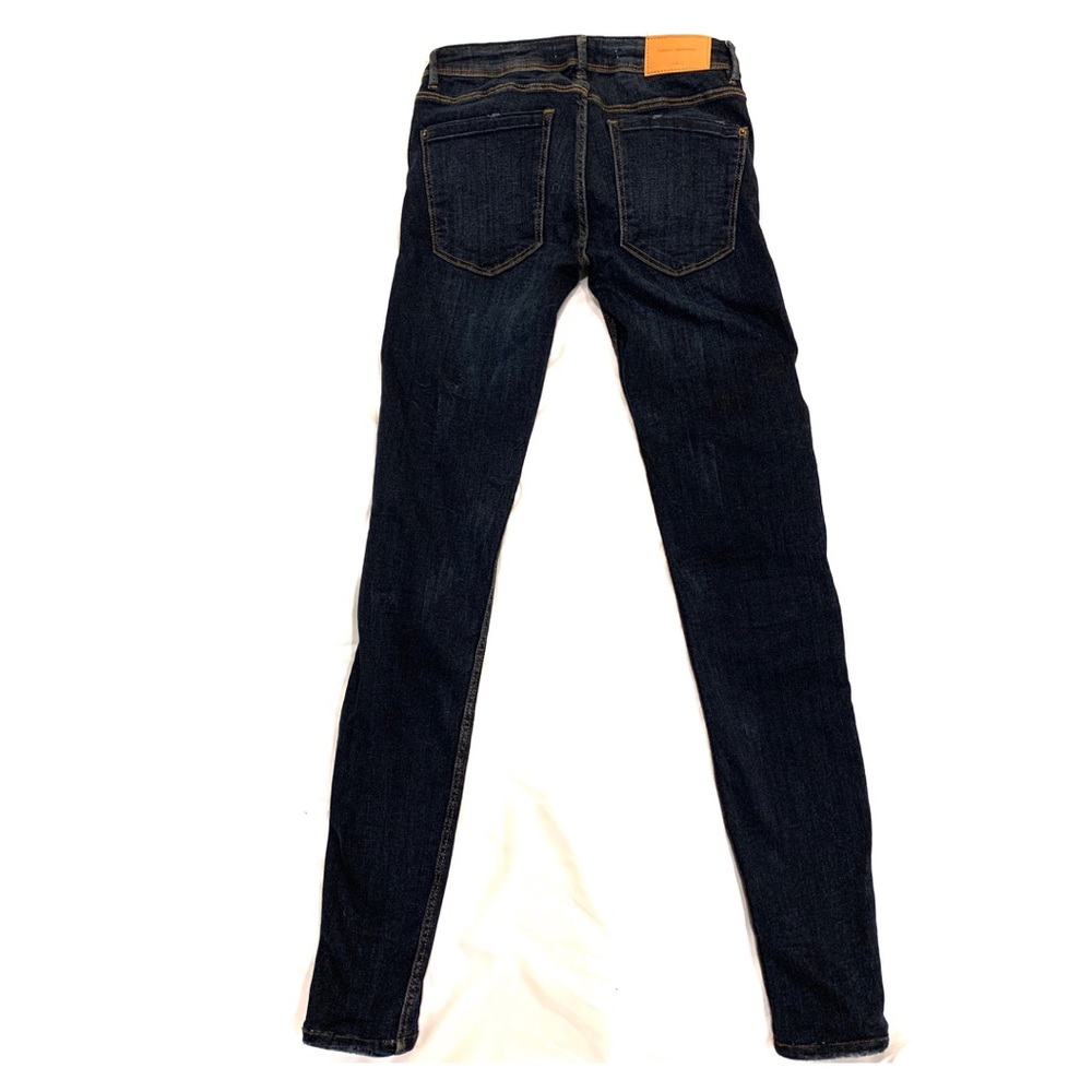 ZARA Dark Wash distressed skinny jeans - size 4